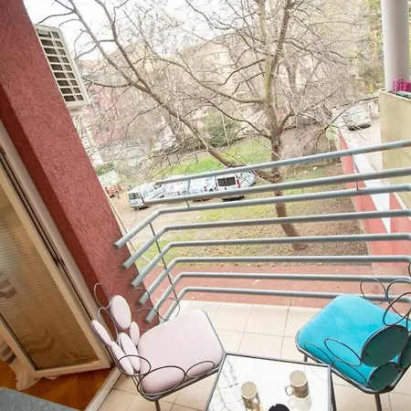 Yellow Circles Apt. On Great Location New *