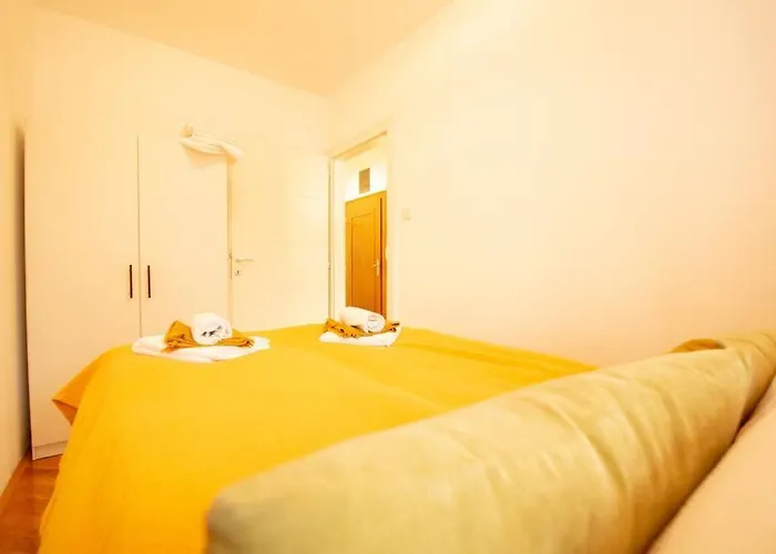 Yellow Circles Apt. On Great Location New Daire