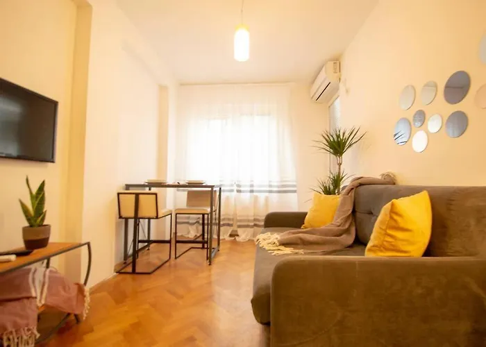 Yellow Circles Apt. On Great Location New *